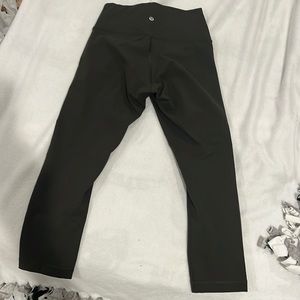 Lululemon Wunder Under Crop (High Rise)Full on luxtreme 21” Dark Olive size 6